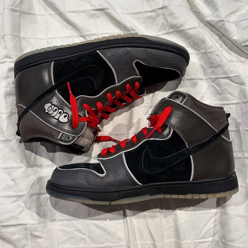 Nike MF DOOM Dunks S/12 - Picture 2 of 13